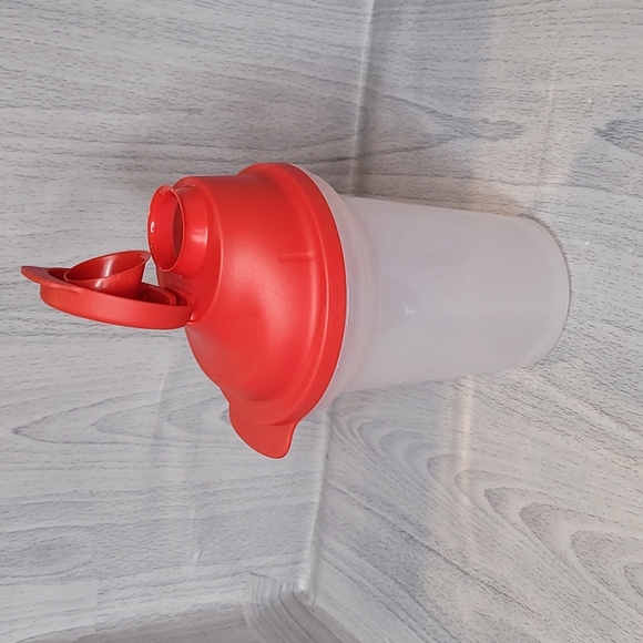 Tupperware All in One Shaker New - Picture 3 of 10